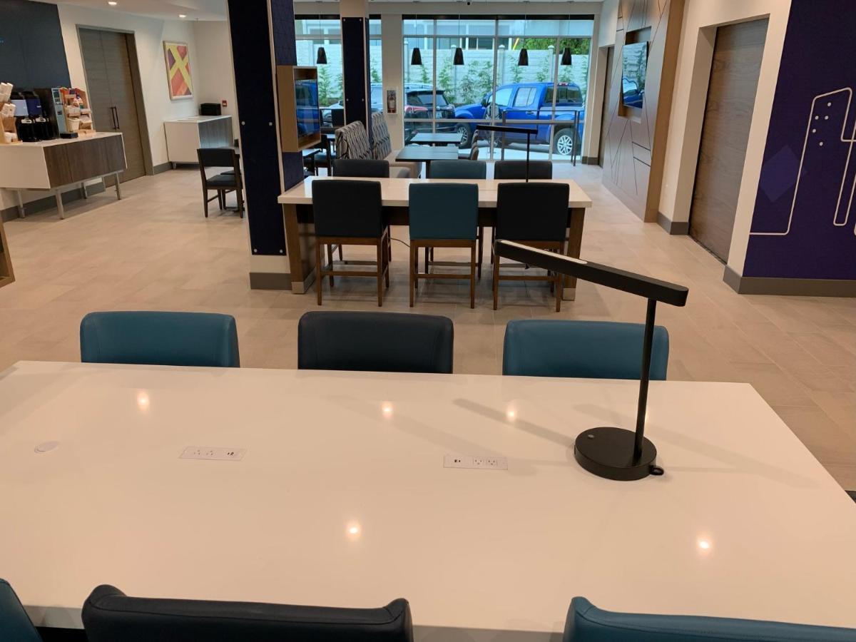 Holiday Inn Express & Suites - Courtenay - Comox By Ihg Extérieur photo