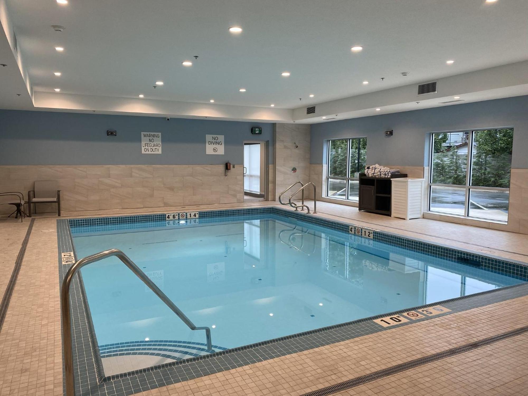 Holiday Inn Express & Suites - Courtenay - Comox By Ihg Extérieur photo
